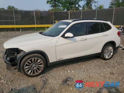 2015 BMW X1 SDRIVE28I WBAVM1C57FVZ94274 - główne zdjęcie licytacji z USA - miniatura