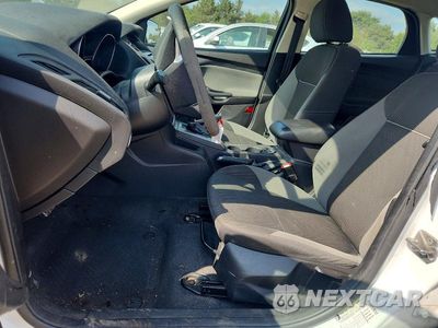 Zdjęcie 7 z 12 samochodu: 2014 FORD FOCUS SE VIN:1FADP3K26EL317581 - miniatura