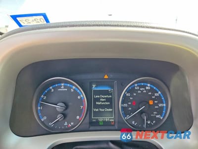 Zdjęcie 9 z 13 samochodu: 2018 TOYOTA RAV4 XLE VIN:2T3WFREV0JW411946 - miniatura