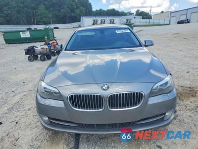 Piąte zdjęcie samochodu w środku: 2013 BMW 528 I VIN:WBAXG5C53DD228570 - miniatura