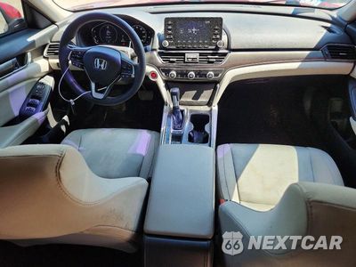 Zdjęcie 8 z 13 samochodu: 2018 HONDA ACCORD LX VIN:1HGCV1F10JA088310 - miniatura