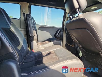 Zdjęcie 11 z 14 samochodu: 2018 DODGE GRAND CARAVAN SXT VIN:2C4RDGCG5JR218195 - miniatura