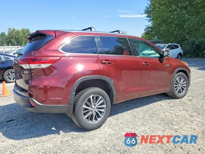 Trzecie zdjęcie samochodu z tyłu: 2018 TOYOTA HIGHLANDER HYBRID XLE VIN:5TDJGRFH4JS039786 - miniatura