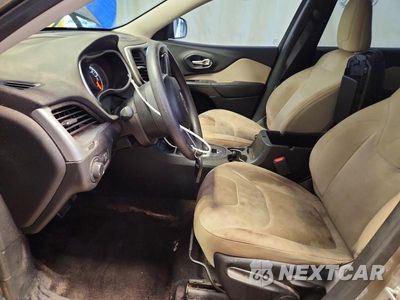 Zdjęcie 7 z 14 samochodu: 2016 JEEP CHEROKEE SPORT VIN:1C4PJLAB6GW376285 - miniatura