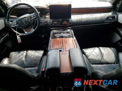 Zdjęcie 8 z 13 samochodu: 2020 LINCOLN NAVIGATOR L RESERVE VIN:5LMJJ3LT2LEL00356 - miniatura