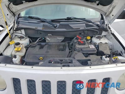 Zdjęcie 12 z 13 samochodu: 2014 JEEP PATRIOT LIMITED VIN:1C4NJRCB1ED685081 - miniatura