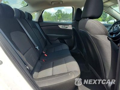 Zdjęcie 10 z 12 samochodu: 2023 KIA FORTE LXS VIN:3KPF24AD9PE597518 - miniatura