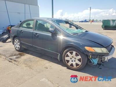Czwarte zdjęcie samochodu z boku: 2008 HONDA CIVIC LX VIN:1HGFA16528L058123 - miniatura