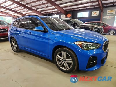 Czwarte zdjęcie samochodu z boku: 2021 BMW X1 XDRIVE28I VIN:WBXJG9C00M5S73550 - miniatura