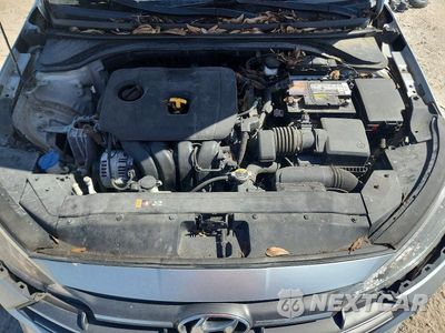 Zdjęcie 11 z 12 samochodu: 2020 HYUNDAI ELANTRA SE VIN:5NPD74LF5LH615395 - miniatura