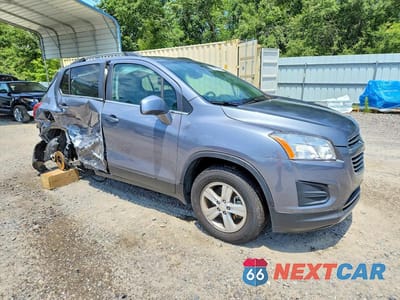 Czwarte zdjęcie samochodu z boku: 2015 CHEVROLET TRAX 1LT VIN:KL7CJRSB1FB086507 - miniatura