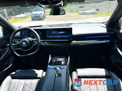 Zdjęcie 7 z 10 samochodu: 2026 BMW 530 I VIN:WBA43FJ09TCV72808 - miniatura