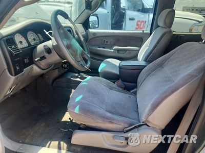 Zdjęcie 7 z 12 samochodu: 2002 TOYOTA TACOMA VIN:5TEGN92NX2Z083159 - miniatura
