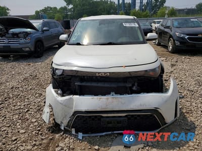 Piąte zdjęcie samochodu w środku: 2024 KIA SOUL LX VIN:KNDJ23AU7R7900979 - miniatura