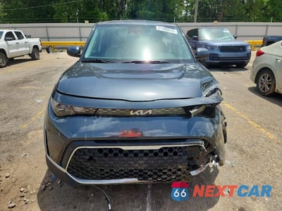 Piąte zdjęcie samochodu w środku: 2023 KIA SOUL LX VIN:KNDJ23AU4P7207512 - miniatura