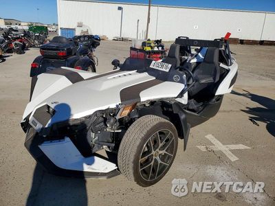 Drugie zdjęcie samochodu z przodu: 2019 POLARIS SLINGSHOT VIN:57XAASFA6K8130535 - miniatura