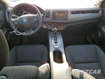 Zdjęcie 8 z 12 samochodu: 2018 HONDA HR-V EX VIN:3CZRU6H59JG701710 - miniatura