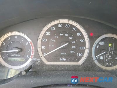 Zdjęcie 9 z 13 samochodu: 2004 TOYOTA SIENNA LE 7 PASSENGER VIN:5TDZA23C24S164780 - miniatura