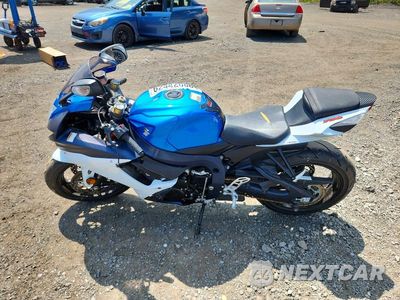 Trzecie zdjęcie samochodu z tyłu: 2012 SUZUKI GSXR70 VIN:JS1GR7MA3C2101620 - miniatura