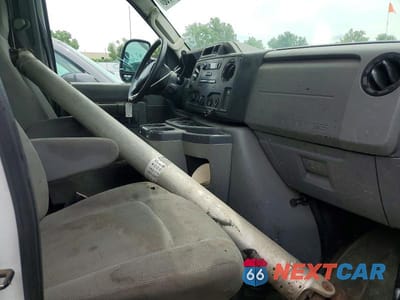 Piąte zdjęcie samochodu w środku: 2015 FORD ECONOLINE E350 SUPER DUTY CUTAWAY VAN VIN:1FDWE3FL6FDA22998 - miniatura