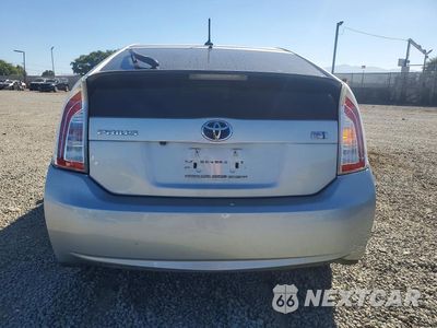 Zdjęcie 6 z 12 samochodu: 2015 TOYOTA PRIUS THREE VIN:JTDKN3DU8F0398611 - miniatura