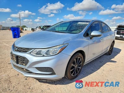 2017 CHEVROLET CRUZE LS 1G1BC5SM4H7131716 - główne zdjęcie licytacji z USA - miniatura