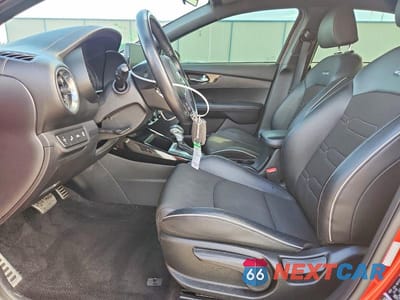 Zdjęcie 7 z 13 samochodu: 2021 KIA FORTE GT LINE VIN:3KPF34AD8ME320612 - miniatura