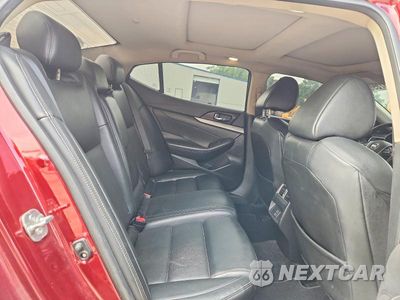 Zdjęcie 10 z 12 samochodu: 2018 NISSAN MAXIMA 3.5 SL VIN:1N4AA6AP8JC404122 - miniatura