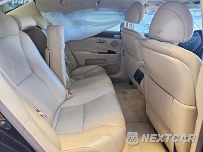 Zdjęcie 10 z 12 samochodu: 2013 LEXUS LS 460 VIN:JTHBL5EF6D5124050 - miniatura