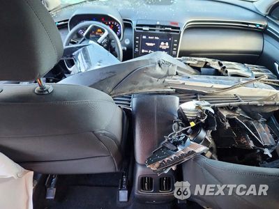 Zdjęcie 8 z 13 samochodu: 2023 HYUNDAI TUCSON SEL VIN:5NMJB3AE1PH199709 - miniatura