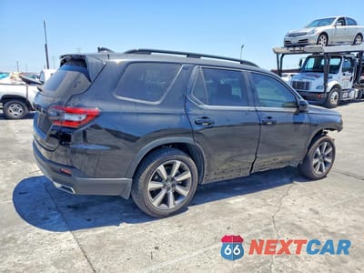 Trzecie zdjęcie samochodu z tyłu: 2025 HONDA PILOT TOURING VIN:5FNYG2H70SB014481 - miniatura