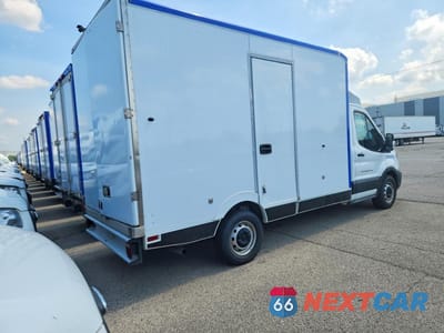 Trzecie zdjęcie samochodu z tyłu: 2020 FORD TRANSIT REFRIGERATED BOX TRUCK VIN:1FDBW5Z8XLKB11480 - miniatura