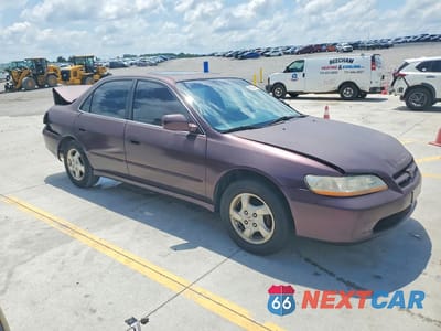 Czwarte zdjęcie samochodu z boku: 1999 HONDA ACCORD EX VIN:1HGCG565XXA122833 - miniatura