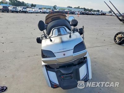 Czwarte zdjęcie samochodu z boku: 2016 HONDA GL1800 VIN:JH2SC68G0GK401414 - miniatura