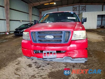 Piąte zdjęcie samochodu w środku: 2004 FORD F150 VIN:1FTRX12W04NB16494 - miniatura