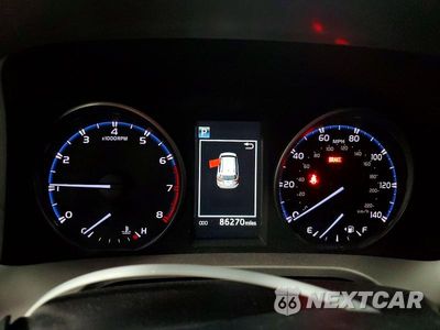 Zdjęcie 9 z 14 samochodu: 2017 TOYOTA RAV4 LE VIN:JTMBFREV6HJ701874 - miniatura