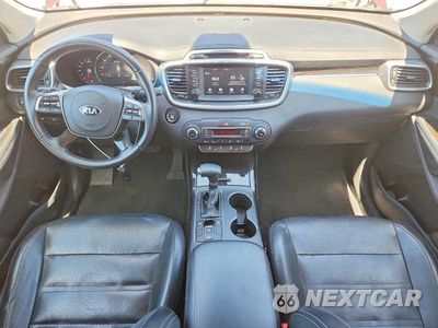 Zdjęcie 8 z 14 samochodu: 2019 KIA SORENTO EX V6 VIN:5XYPH4A52KG454210 - miniatura