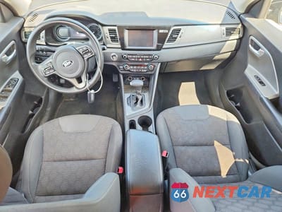 Zdjęcie 8 z 13 samochodu: 2019 KIA NIRO LX VIN:KNDCB3LC4K5259157 - miniatura