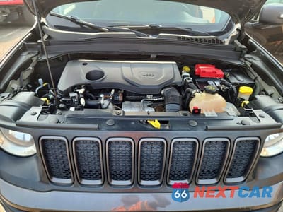 Zdjęcie 12 z 13 samochodu: 2019 JEEP RENEGADE TRAILHAWK VIN:ZACNJBC19KPJ90393 - miniatura