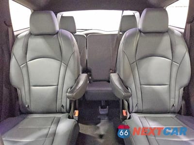 Zdjęcie 10 z 13 samochodu: 2023 BUICK ENCLAVE ESSENCE VIN:5GAERBKW0PJ260073 - miniatura