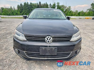 Piąte zdjęcie samochodu w środku: 2011 VOLKSWAGEN JETTA VIN:3VWGZ7AJ0BM327399 - miniatura