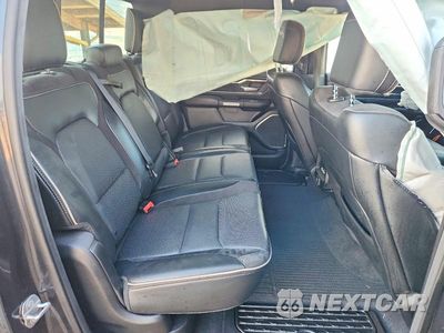 Zdjęcie 10 z 13 samochodu: 2019 RAM 1500 LARAMIE VIN:1C6SRFJT9KN726933 - miniatura