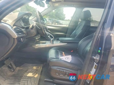 Zdjęcie 7 z 13 samochodu: 2016 BMW X5 XDR40E VIN:5UXKT0C52G0S76776 - miniatura