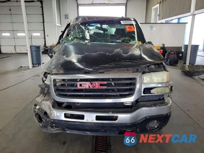 Piąte zdjęcie samochodu w środku: 2004 GMC NEW SIERRA K1500 VIN:2GTEK19T441266425 - miniatura