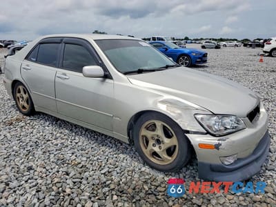 Czwarte zdjęcie samochodu z boku: 2001 LEXUS IS 300 VIN:JTHBD182910030381 - miniatura