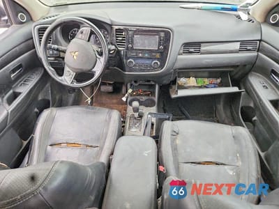 Zdjęcie 8 z 13 samochodu: 2016 MITSUBISHI OUTLANDER SE VIN:JA4AD3A34GZ007312 - miniatura