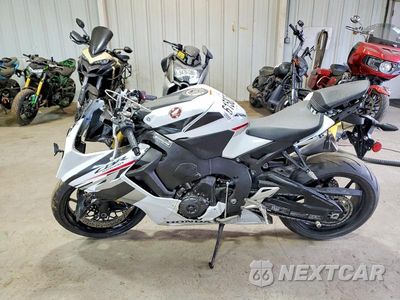 Trzecie zdjęcie samochodu z tyłu: 2026 HONDA CBR1000 RR VIN:JH2SC7710TK900517 - miniatura