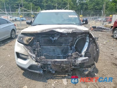 Piąte zdjęcie samochodu w środku: 2023 FORD EXPLORER POLICE INTERCEPTOR VIN:1FM5K8AW4PNA09035 - miniatura