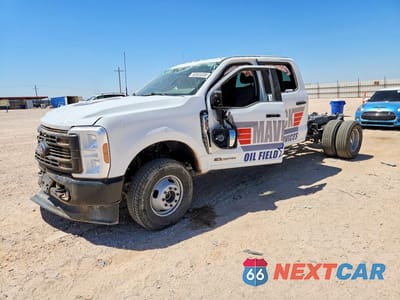 2025 FORD F350 SUPER DUTY 1FT8W3DT3SED23648 - główne zdjęcie licytacji z USA - miniatura