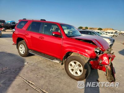 Czwarte zdjęcie samochodu z boku: 2019 TOYOTA 4RUNNER SR5 VIN:JTEBU5JR0K5688140 - miniatura